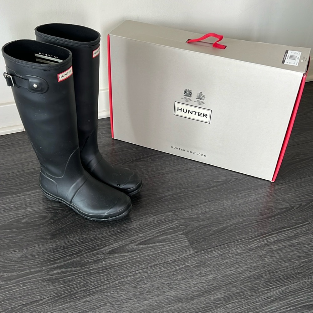 Black Hunter boots